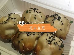 -小杨生煎(金山百联购物中心3楼店)