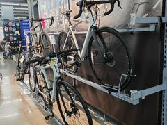 -迪卡侬(西华店)