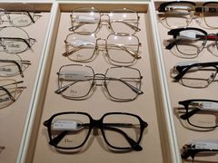 -目艮眼镜SHOWROOM(品牌集合店)
