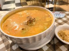 -新大咀港式茶餐厅(宝山万达店)