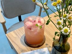 蜜桃气泡水-十一咖啡(青年大街工厂店)