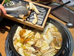 -一朵菌·野生菌探索家火锅(南亚店)