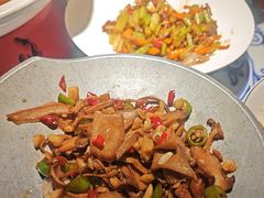 -卢大鲜鱼头捞饭(美利广场店)