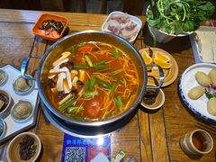 -快活林酸汤鱼鲜品火锅店(甲秀楼店)