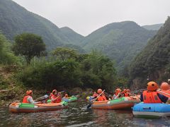 -安吉龙王山峡谷漂流