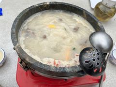 -墨脱石锅椰子鸡•香草鸭•东山羊(大东海店)