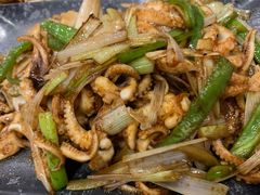 -老东镇啤酒屋海鲜加工·蒸汽海鲜·海鲜烧烤(台东店)