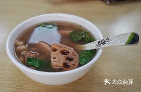 Sour Cabbage Rice with Lotus Root and Pork Bone Soup