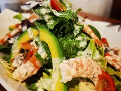 牛油果鲜虾沙拉-UPPER KITCHEN(延安路店)