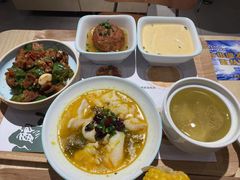 -老乡鸡(上海白玉兰广场店)