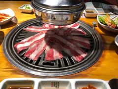 -唯成•韩国炭火烤肉 유성고기