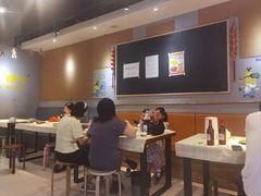 -527烧烤·龙虾·精酿酒(小石城美乐城店)