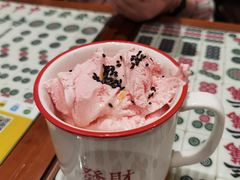 冰淇淋打蛋-堂屋糖水店(愚园店)