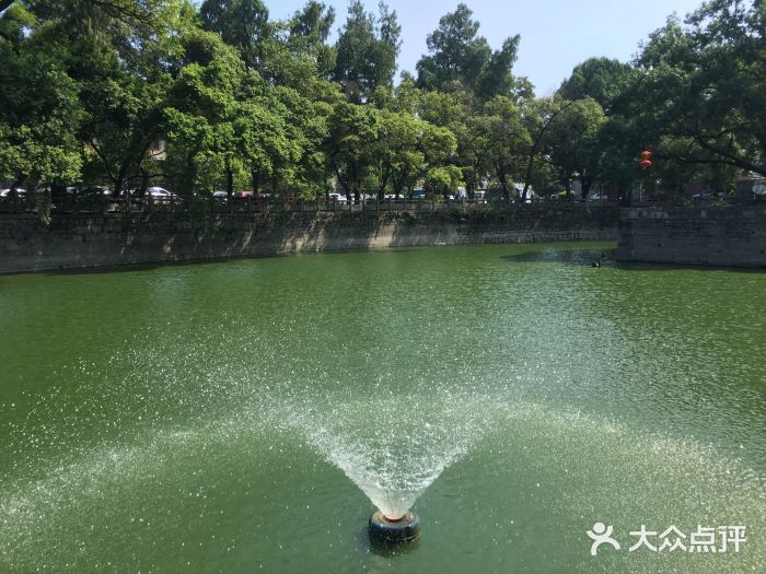 桂林独秀峰王城景区图片