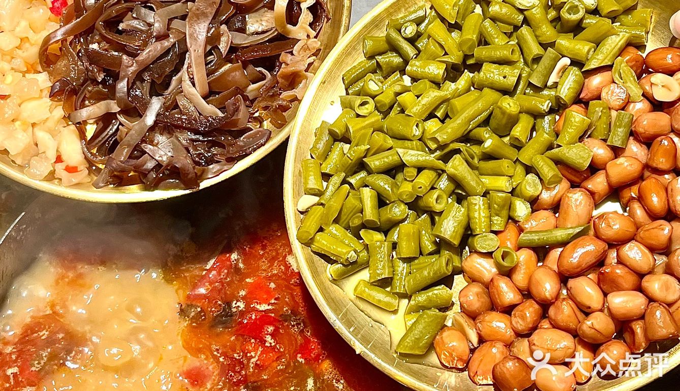 Pang臭警告！带上你的臭宝来吃嗦螺火锅！ 