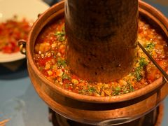 铜锅饵块油焖鸡-一坐一忘云南菜(嘉里中心店)