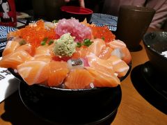 三文鱼火山丼-魔丼屋(日月光店)