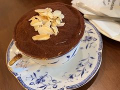 -Café Monson