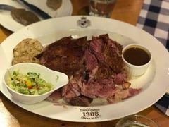 -皇冠自酿啤酒坊(中国红街5号楼店)