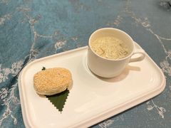 文思豆腐配黄桥烧饼-扬州香格里拉·香宫中餐厅