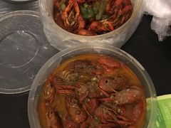 -虾弄弄海派小龙虾·牛羊蝎子火锅