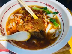 -呷佬·长沙手工米粉(金沙江路店)