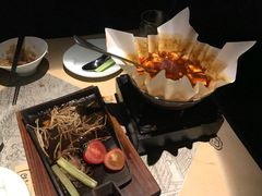 -穹六人间 people 6(岳阳路店)