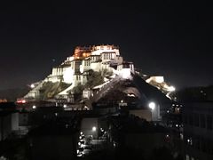-平措康桑·和牛自助观景餐厅(布达拉宫店)