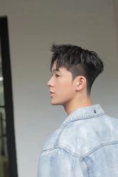 -一家只做男发烫染的店