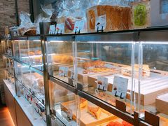 面包甜点陈列柜-花园饼屋·吐司蛋糕面包(星海店)