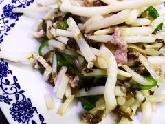 太湖芦苇根炒肉丝-呼吸森林·生态农庄农家乐私房菜