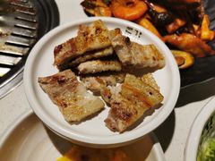 满心尝五花肉-本家韩国烤肉(青岛万象城店)