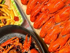 -肥肥虾庄·金牌油焖大虾(汉街SKP店)