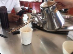 奶茶-粘豆包柴火铁锅炖