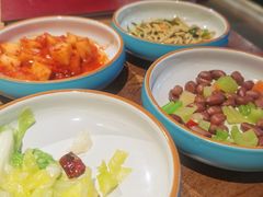 精品小菜-明洞阿姨·韩式酱蟹烤肉·创意料理(三元桥店)