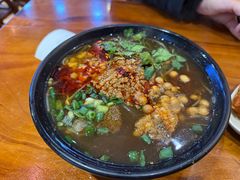 重庆酸辣粉-爆炸头阿姨小四川正宗川味小吃(无任何分店)