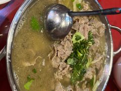 -谢老五跷脚牛肉·非遗传承店