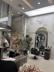 -苏奇发型·烫发染发