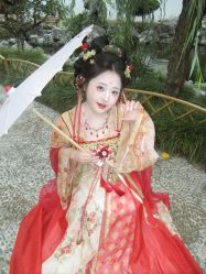 -一揽芳华汉服旗袍体验馆(拙政园店)