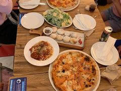 -城市大道红炉披萨烘焙坊