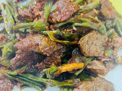 干辣椒炒牛肉-木兰饭店(市府大路店)