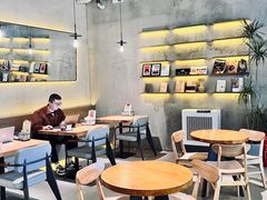 -三勾JJJ Burger&Coffee(梅溪湖店)
