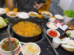 -憨孃孃·重庆老火锅(红山黑金店)