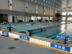 -英派斯健身游泳馆