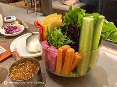 -锅飘飘·东北铁锅炖(雨花客厅店)