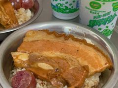 -梁阿婆廿年老牌扣肉糯米饭