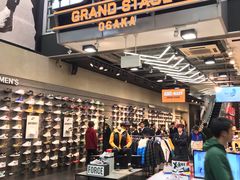 -ABC MART(心斎橋店)