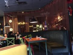 大堂-绿茵阁牛扒餐厅(客村店)
