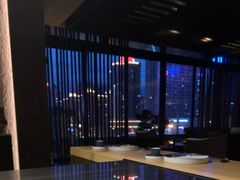 -丽思卡尔顿·炙焰·铁板烧餐厅