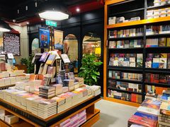 -SISYPHE BOOKS西西弗书店(龙湖滨江天街店)